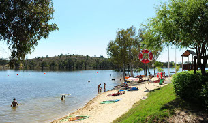 Zona_Fluvial_-_Albufeira_de_Alfaiates_d1.jpg